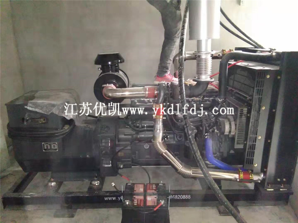 2019年12月3日200KW上海乾能发电机组交付广西隆林某学校使用