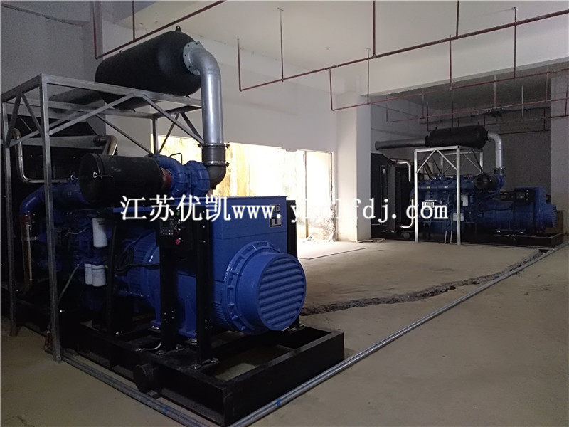 2020年10月29日，2台800KW玉柴发电机组交付广西某工厂使用